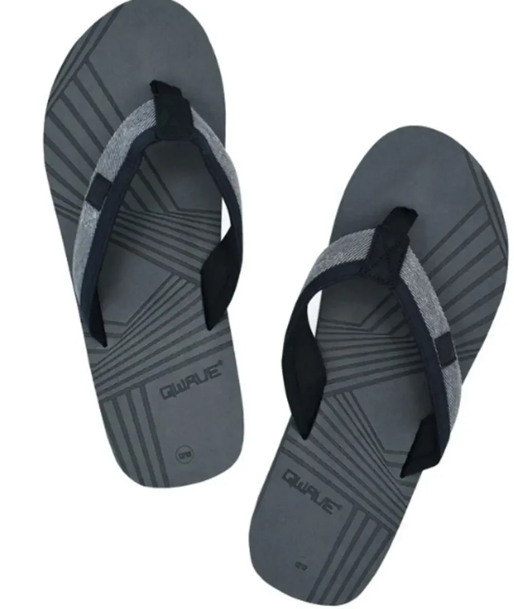 QWAVE Mens Size 8.5 Performance Flip Flops Charcoal Grey Black Thong Sandals New